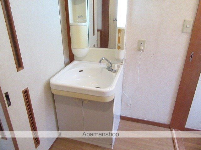 ロイヤルハイツAの内装写真