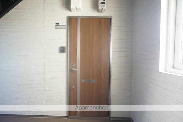 チリエージョ フィオーレの玄関写真