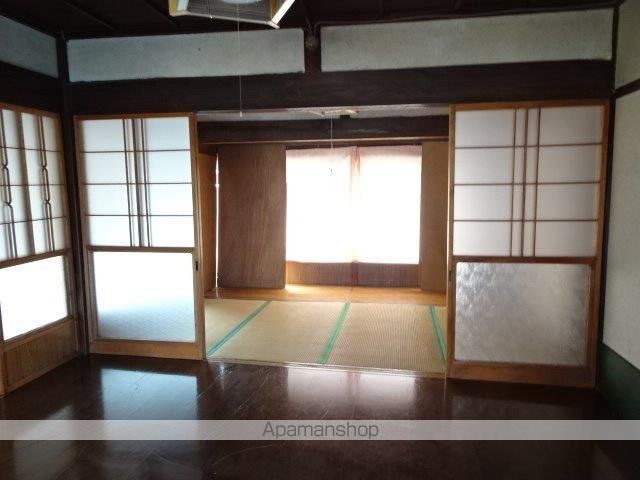 島田市 2階建 築54年の内装写真