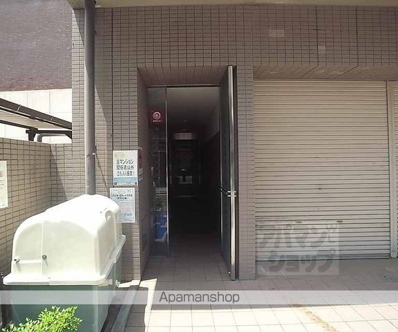 ジュネス三京の玄関写真