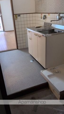 サンシャインコーポ中郡の内装写真