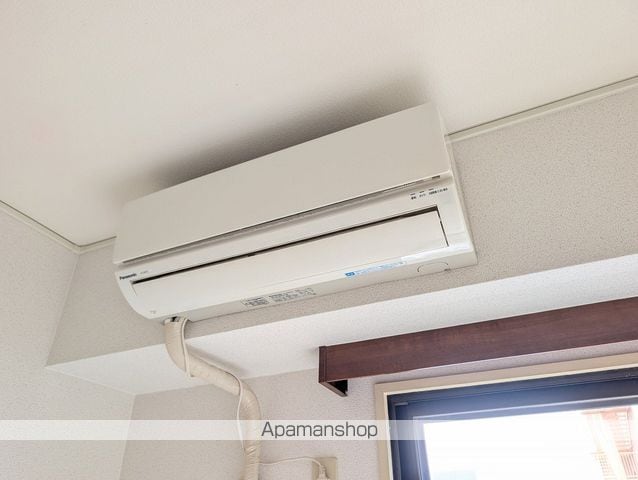マンションパレロワイヤルの内装写真