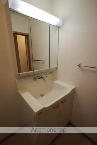 シャングリラ緑井の内装写真
