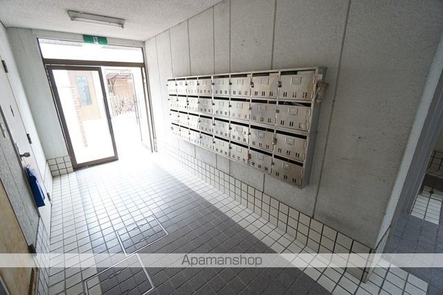ラメール千里丘の玄関写真