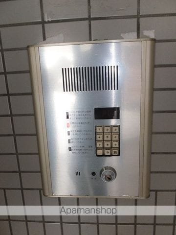 イースタンコートの玄関写真