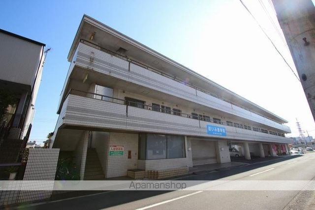 三条駅前ハイツの外観写真