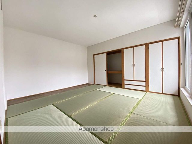 地下鉄東西線 南郷１３丁目駅 徒歩8分 2階建 築39年の内装写真