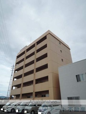 衣山第1マンションの外観写真