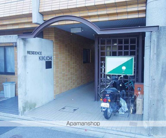 レジデンスキクチの玄関写真