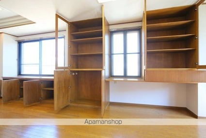 ジオ市谷仲之町[2LDK/63.24m2]の共用部4