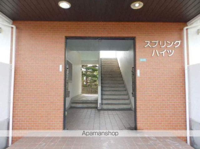 スプリングハイツの玄関写真