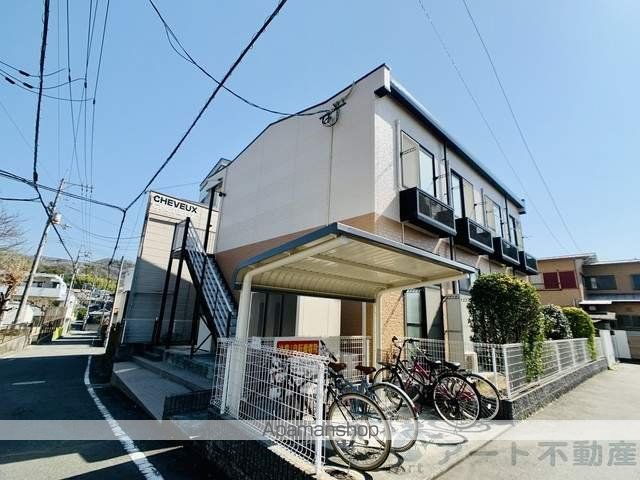 レオパレスESSOR湯築の外観写真