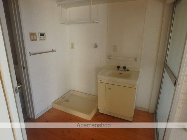 伊都ハイランドパークエメラルドビラIIの内装写真