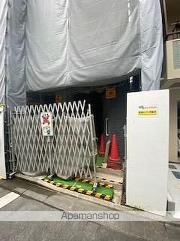 スカイエ西日暮里の玄関写真