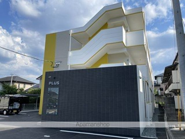 PLUSの外観写真