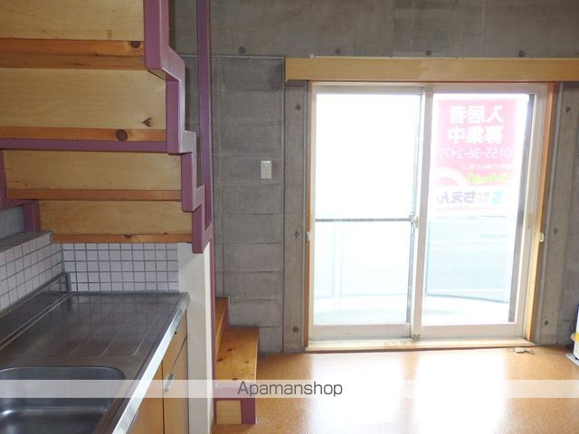 帯広市 3階建 築34年の内装写真