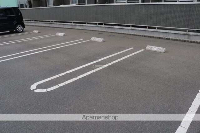 ポートサイドヴィラ　Ⅰ[1K/27.84m2]の駐車場