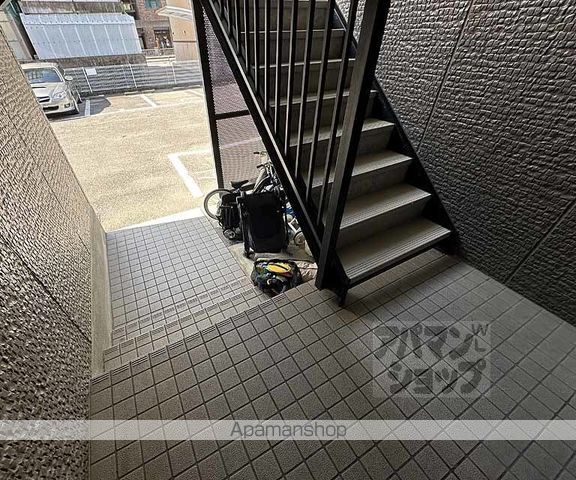 ハイカムール上桂の外観写真