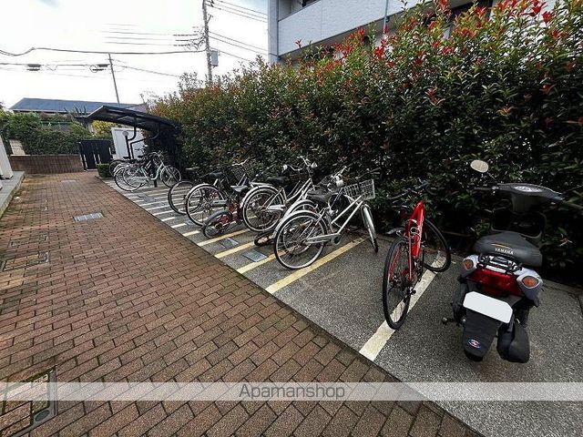 レオパレスリッチMの外観写真