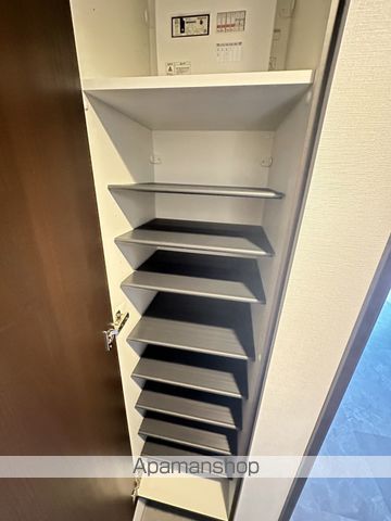 ディモーラN12の内装写真