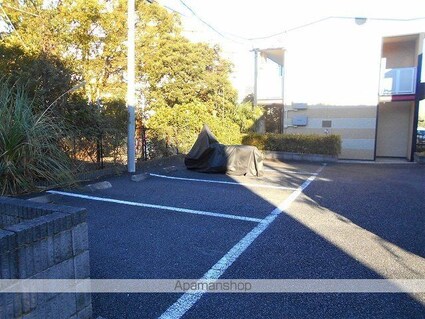 レオパレスメルシーⅡ[1K/19.87m2]の駐車場2
