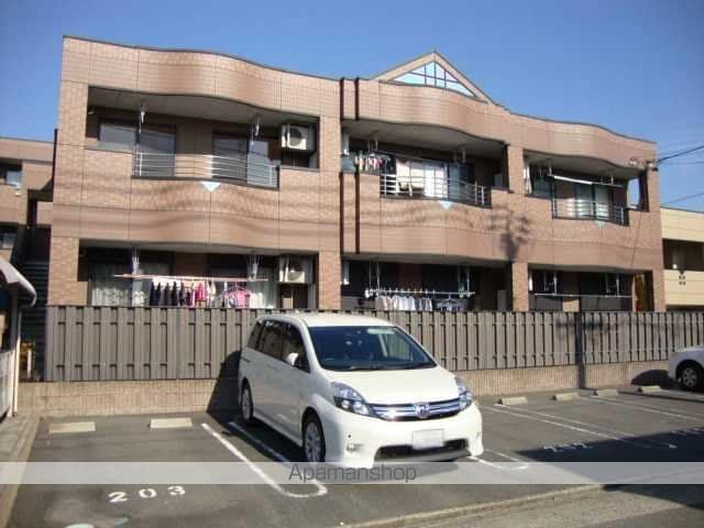 アーバン グラスの外観写真