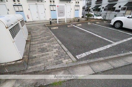 レオパレスサイカチ[1K/26.08m2]の駐車場