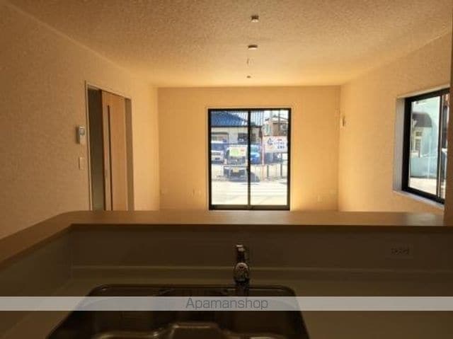 detached 埼玉県坂戸市緑町8-7-3

地図を見る