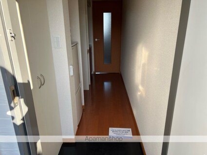 レオパレスチェリーナハウス[1K/23.61m2]の玄関