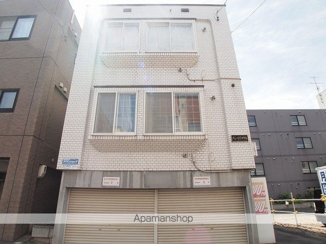 パレロワイヤルの外観写真