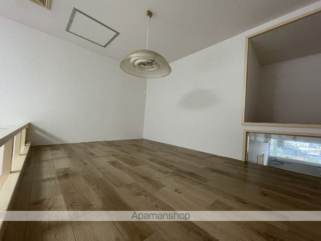 オリーブ24の内装写真