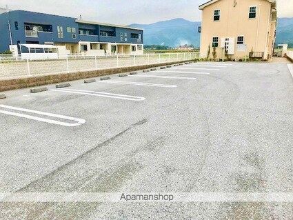 アメニティ　ハウス[1SDK/46.45m2]の駐車場2