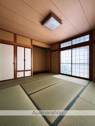 鴬が丘戸建の内装写真