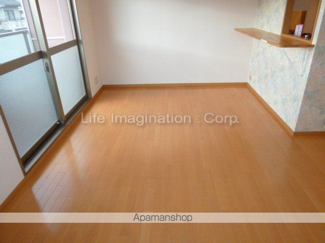 エルミナフラット御殿浜の内装写真