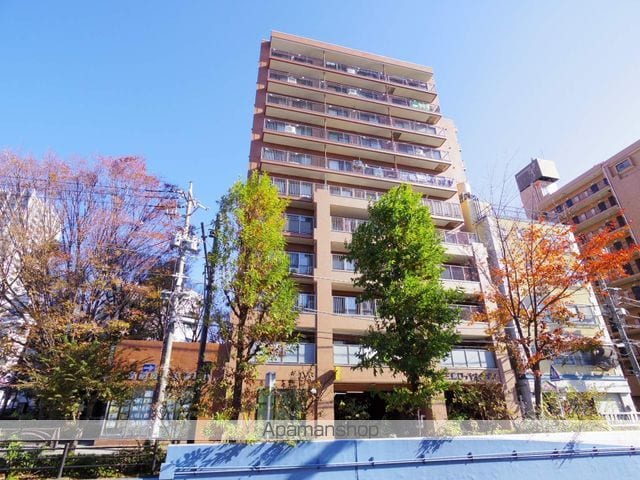 三鷹ロイヤルハイツの外観写真