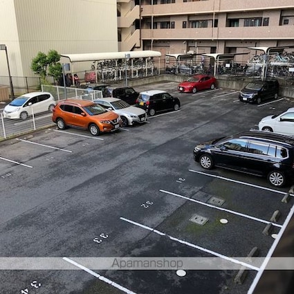 クレアトゥール２１[1K/27.28m2]の駐車場3