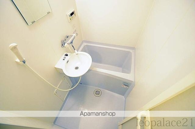 レオパレスＨＩＤＥ　２７[1K/26.08m2]のバス
