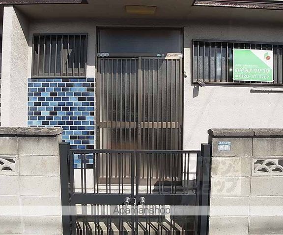 長岡京市調子1丁目貸家19ー16の玄関写真