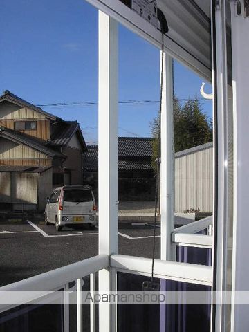 SURPLUSはざまの内装写真
