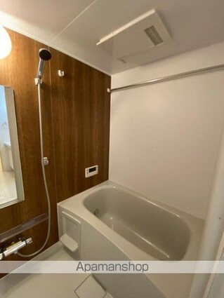 ユニヴェール　Ｂ棟[1LDK/37.68m2]のバス