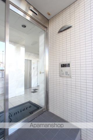 ルミエールの玄関写真