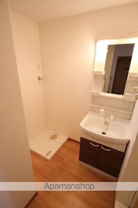 コンフォレスト白壁　Ｂ[3LDK/83.65m2]の洗面所