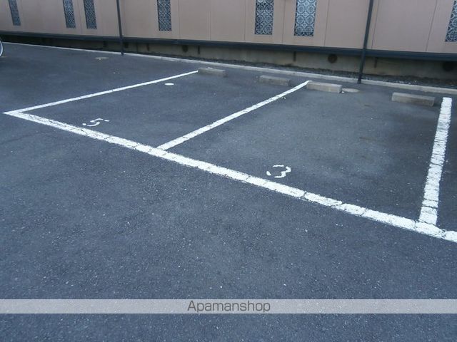 【日野市万願寺のアパートの写真】