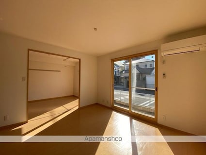 Ｔ’ｓスクエア[2LDK/59.58m2]のリビング・居間