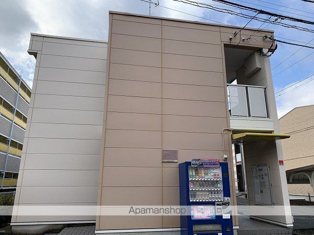 レオパレスパルファンの外観写真