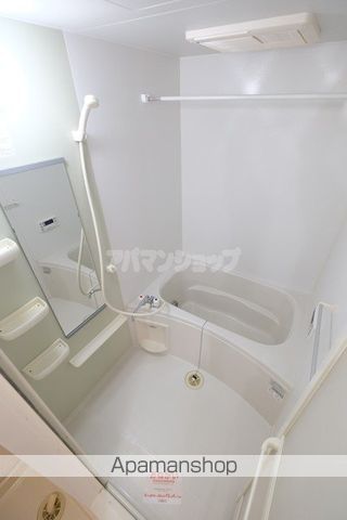 グリーン クリスタルの内装写真