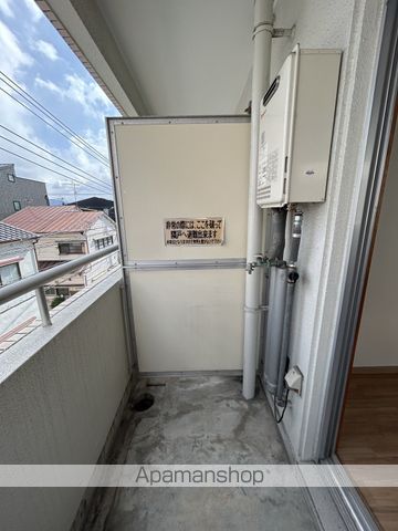幹ビルの内装写真