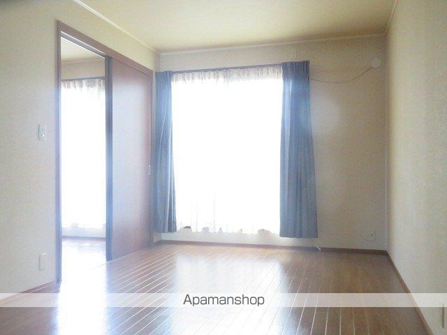 グロワール神拝の内装写真