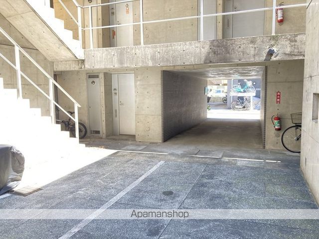 駒鳥アパートメントの内装写真