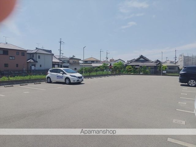 和歌山県和歌山市楠見中[2LDK/53.65m2]の駐車場5